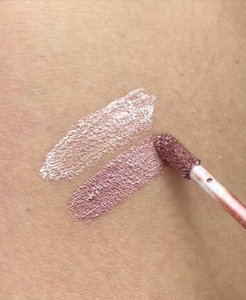 EYE EXPERT LIQUID EYESHADOW